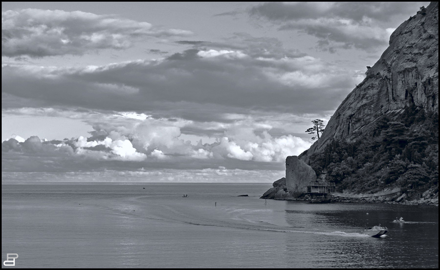 photo "There" tags: landscape, clouds