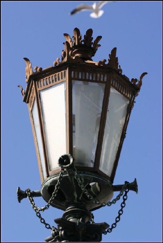 photo "Street Lamps 02/29" tags: architecture, landscape, 