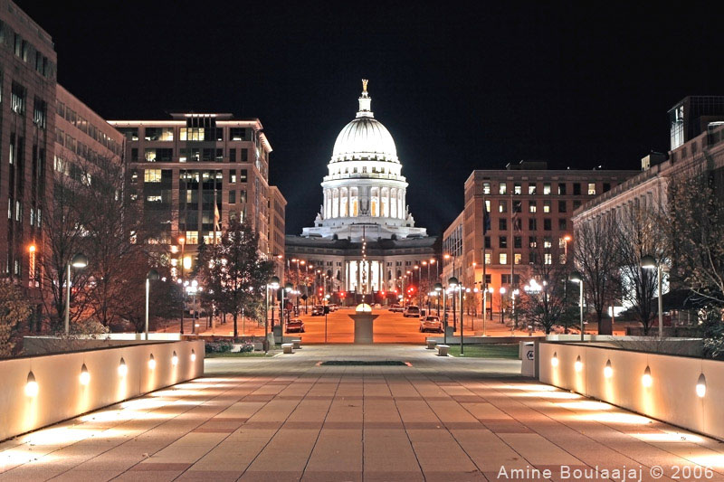 photo "Madison Capital 1" tags: architecture, landscape, night