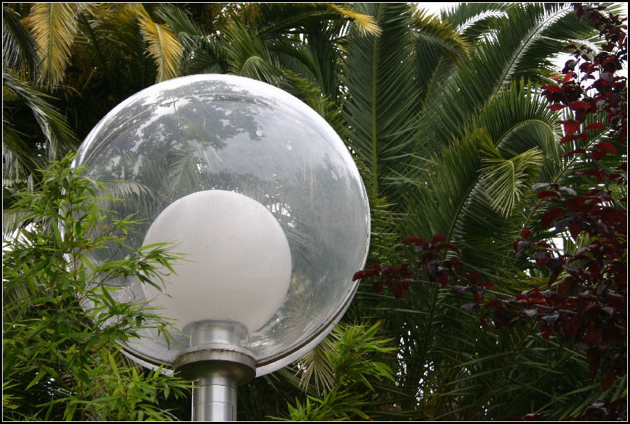 photo "Street Lamps 12/29" tags: architecture, landscape, 