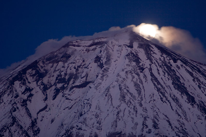 photo "Moonrise" tags: landscape, mountains, night