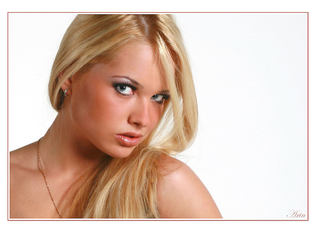 photo "***" tags: portrait, woman