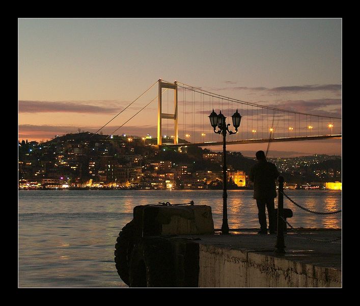 photo "The Bosphorus" tags: landscape, night