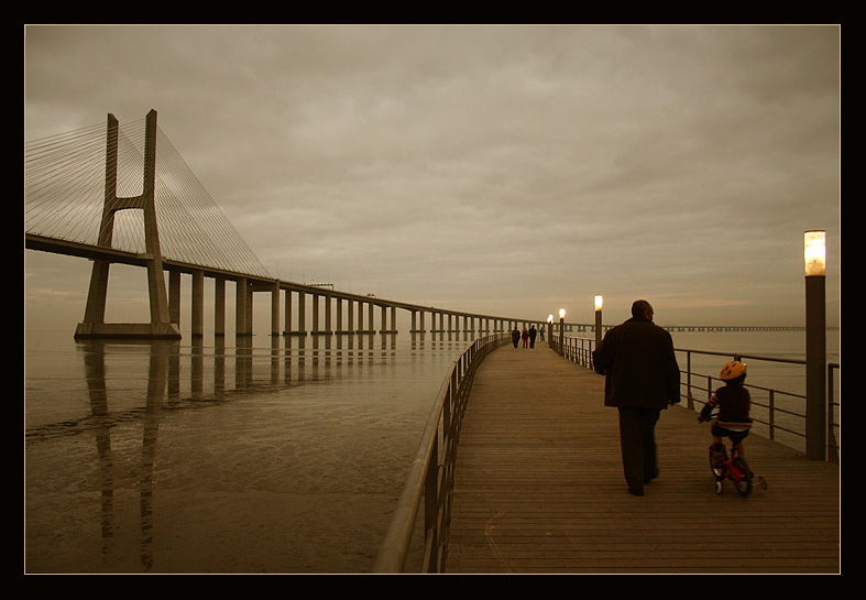 photo "walking on sunset" tags: landscape, 