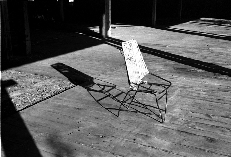 photo "Take a seat in the sun" tags: black&white, 