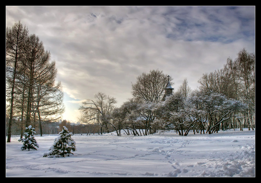 photo "Kolomenskoye" tags: landscape, clouds, winter