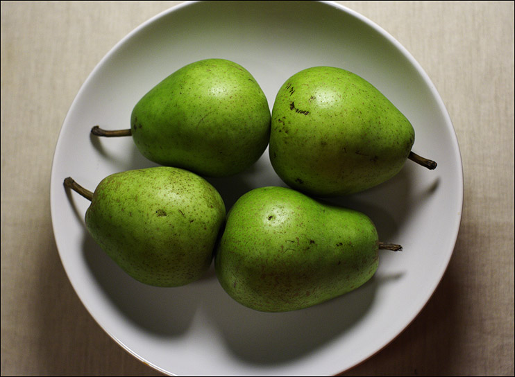 photo "Four pears" tags: still life, 