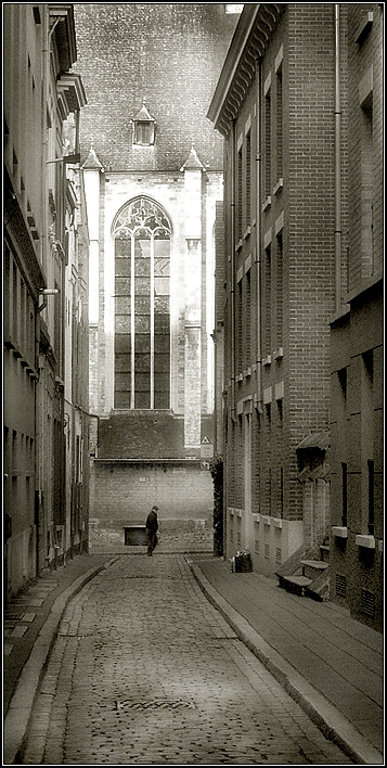 photo "In the hard bag" tags: architecture, black&white, landscape, 