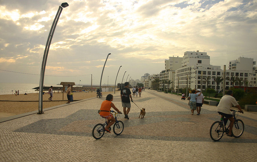 photo "The Portuguese love bikes 11/38" tags: travel, Europe