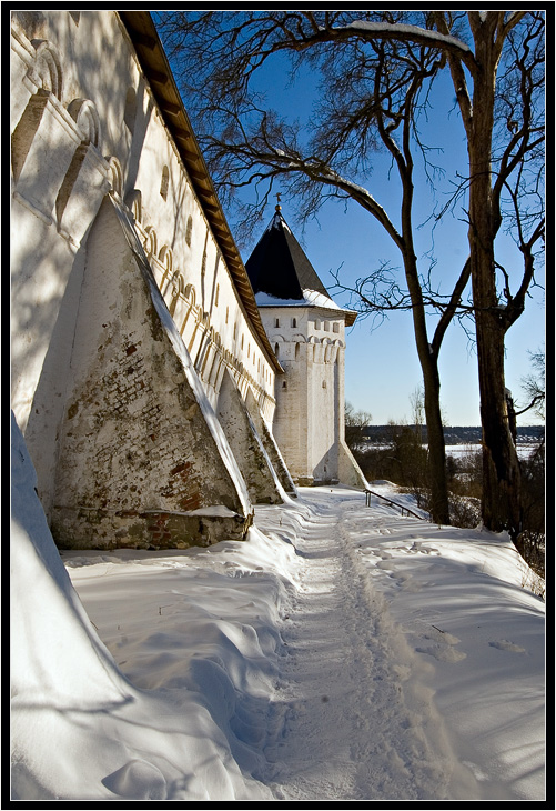 фото "Монастырские стены" метки: архитектура, пейзаж, зима