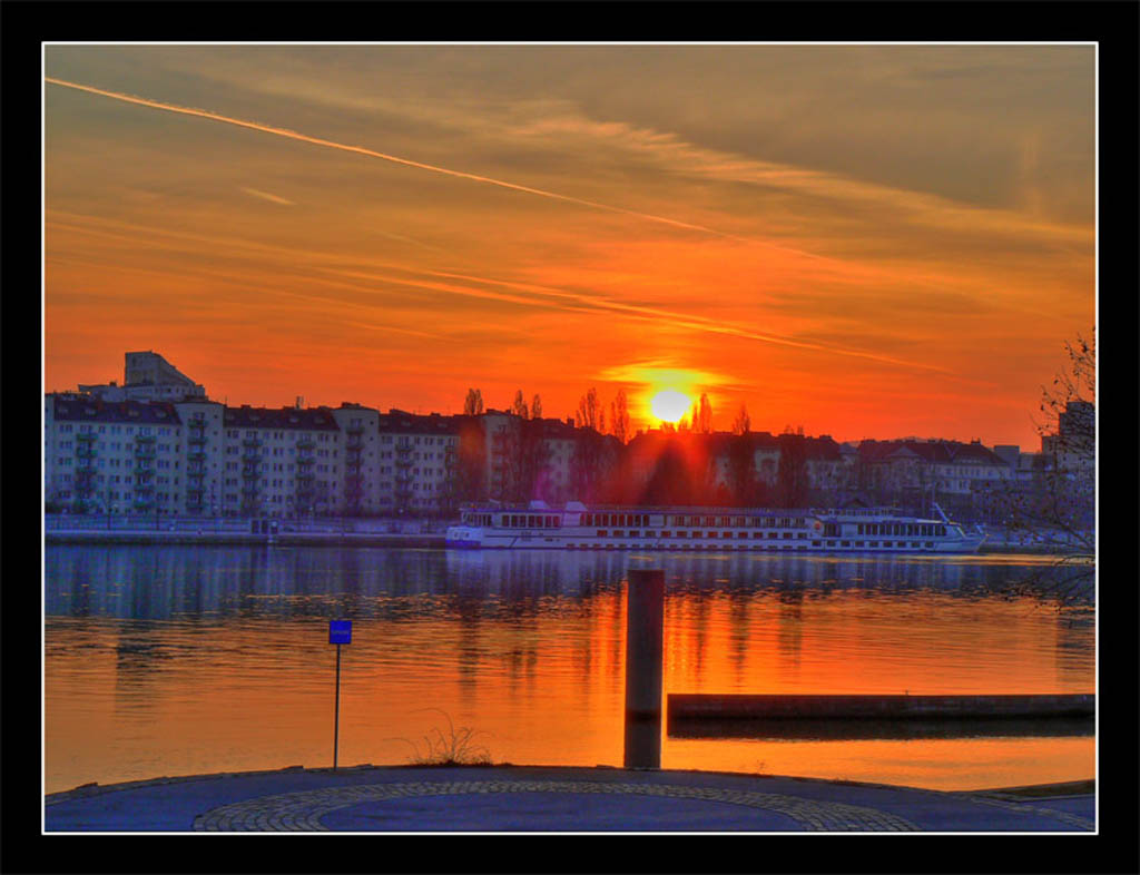 Photo Viennas sunset by Markus Morawetz - landscape - PhotoForum.ru