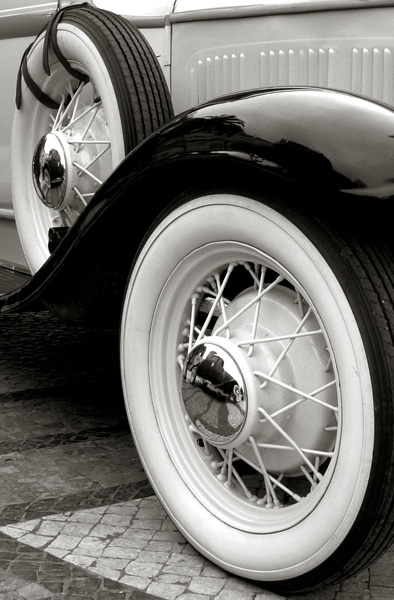 photo "Wheels" tags: black&white, technics, 