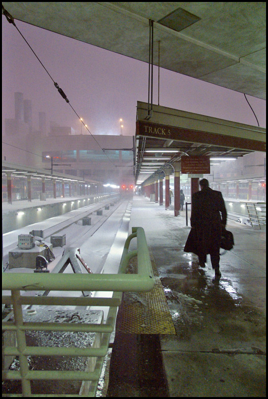 photo "Catching the train" tags: genre, architecture, landscape, 