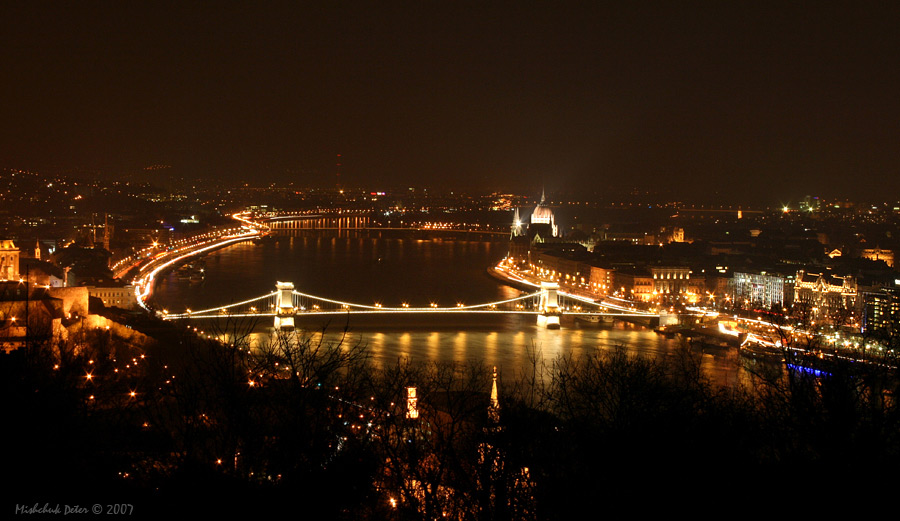 photo "Chain Bridge in Budapest" tags: architecture, landscape, night