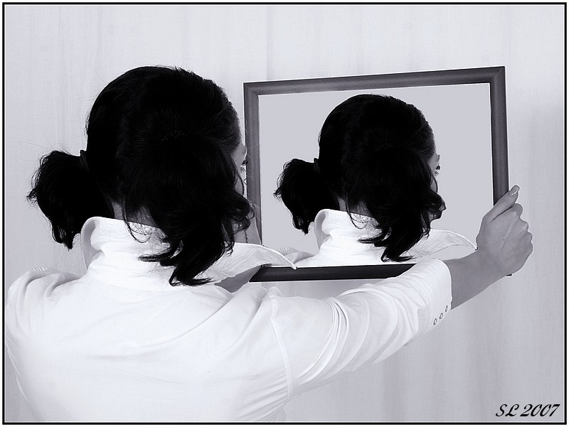 photo "Underside of a mirror" tags: portrait, glamour, woman