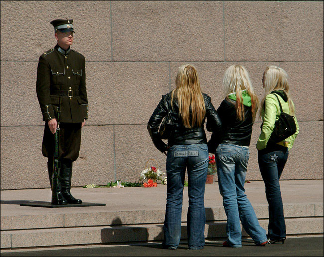 фото ""What about him, girls"?" метки: юмор, 