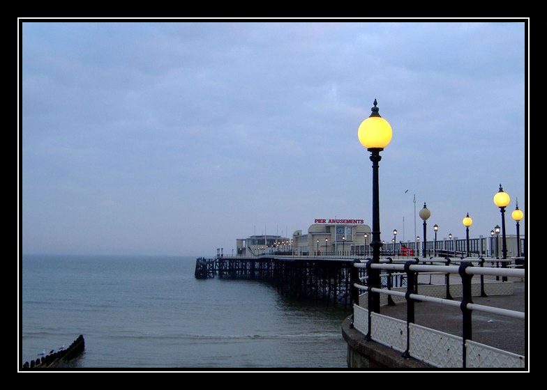 photo "Worthing Pier Evening" tags: architecture, travel, landscape, Europe