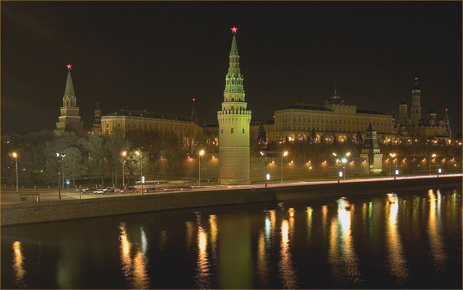 фото "ВЕЧЕРНЯЯ МОСКВА. Обычный вид на Кремль." метки: город, путешествия, Европа