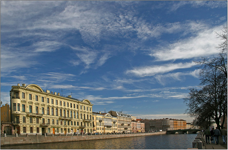 photo "City under blue skies" tags: architecture, landscape, spring