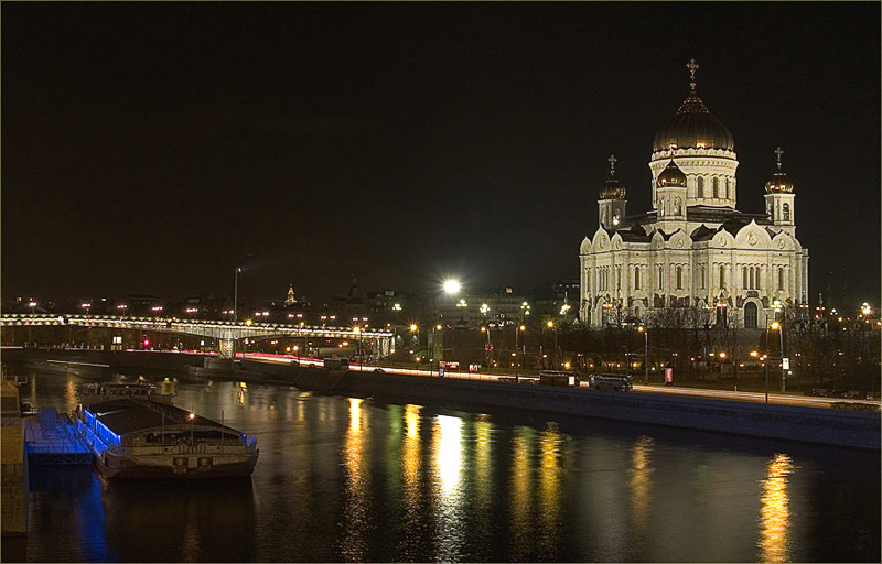 фото "ВЕЧЕРНЯЯ МОСКВА. Вид на Храм Христа Спасителя." метки: пейзаж, город, ночь