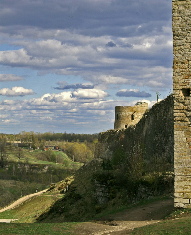 photo "Landscape with Fortress" tags: architecture, landscape, 