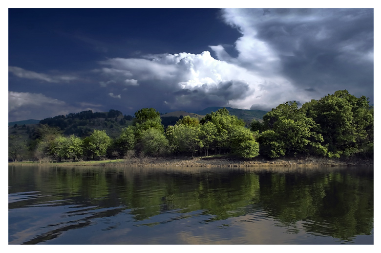 photo "Studen Kladenec" tags: landscape, forest, water