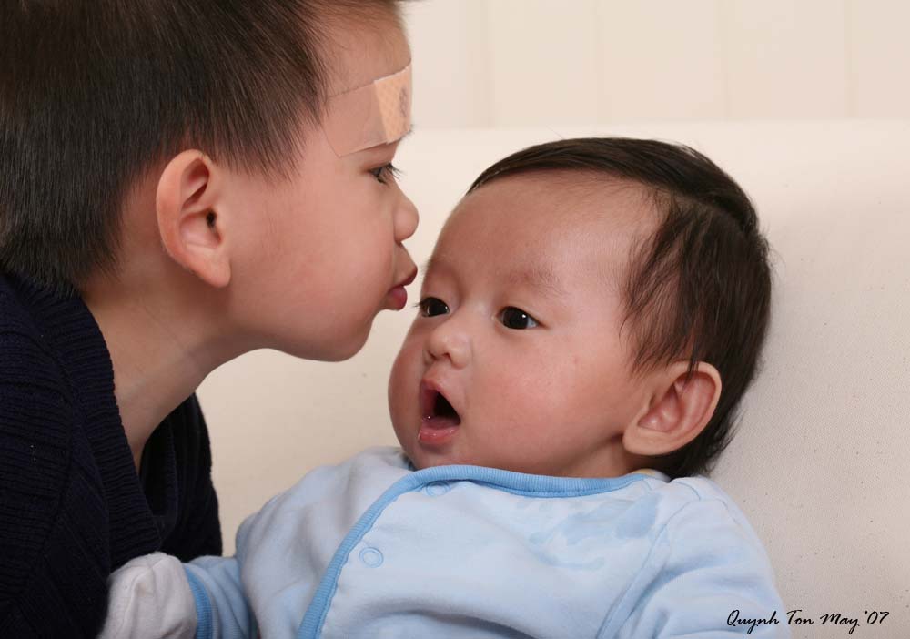 photo "Brotherhood" tags: portrait, children