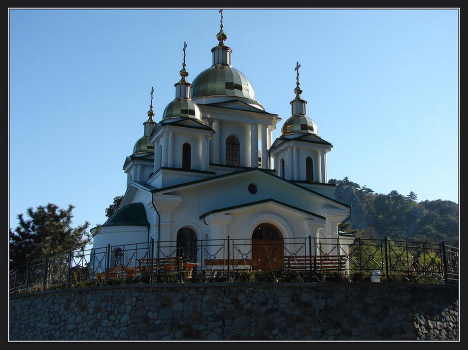 фото "Церковь в горах" метки: архитектура, пейзаж, 