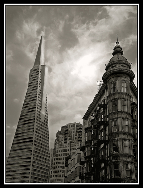 photo "Young and Old" tags: architecture, black&white, landscape, 