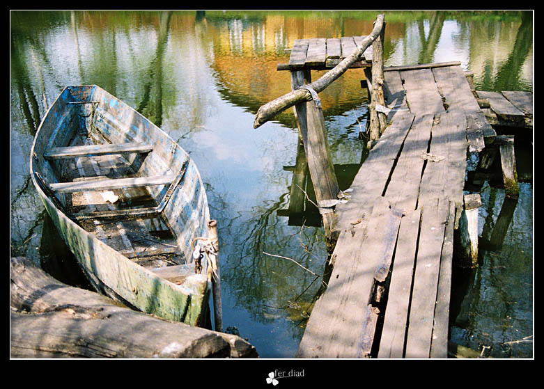 фото "Лодка на реке Трубёж" метки: путешествия, 