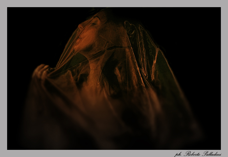 photo "Sara" tags: portrait, interior, woman