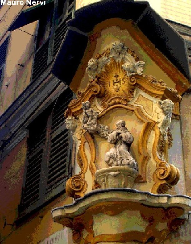 photo "corners of historical center in Genoa" tags: city, 