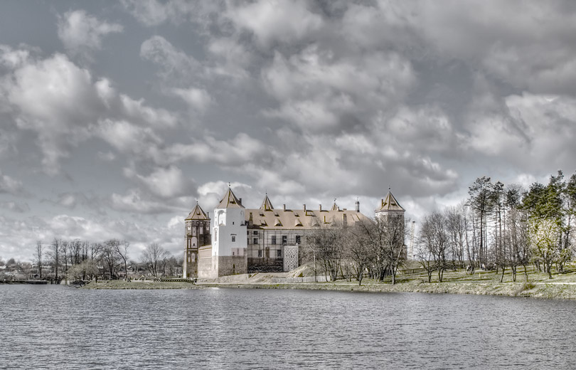 photo "Under the sky... (mood № 1)" tags: architecture, travel, landscape, Europe