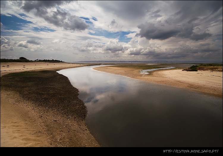 photo "Flow" tags: landscape, clouds, water