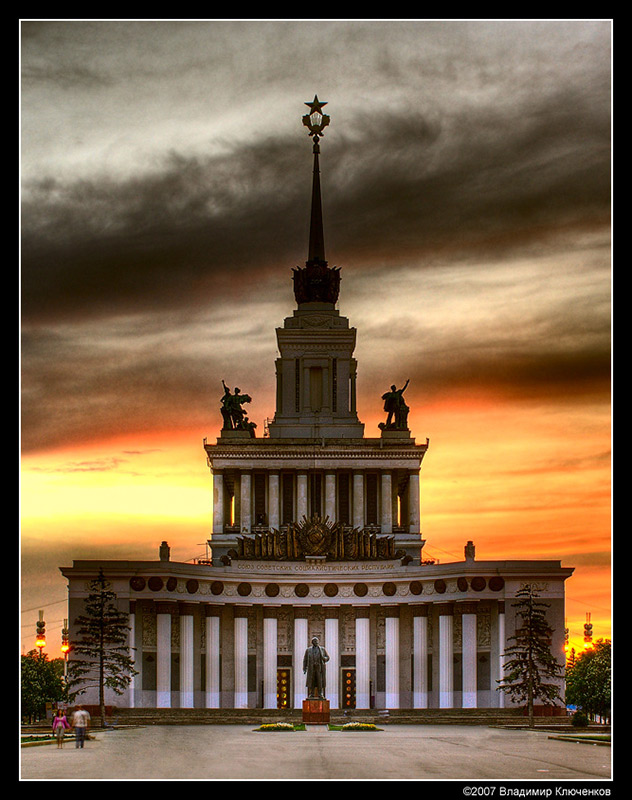 photo "Ghost of kommunism" tags: architecture, landscape, sunset