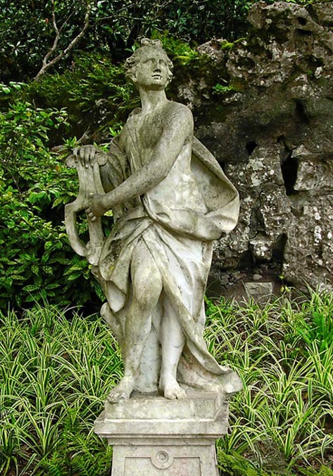 фото "Quinta da Regaleira 15 - God Apollo" метки: архитектура, жанр, пейзаж, 