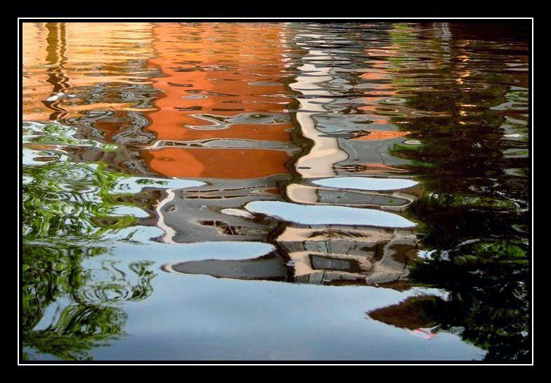 photo "Amsterdam Reflection 3" tags: landscape, water