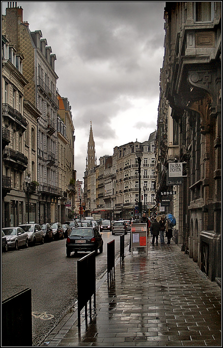 photo "The rain on the Rue Antoine Dansaert" tags: architecture, travel, landscape, Europe