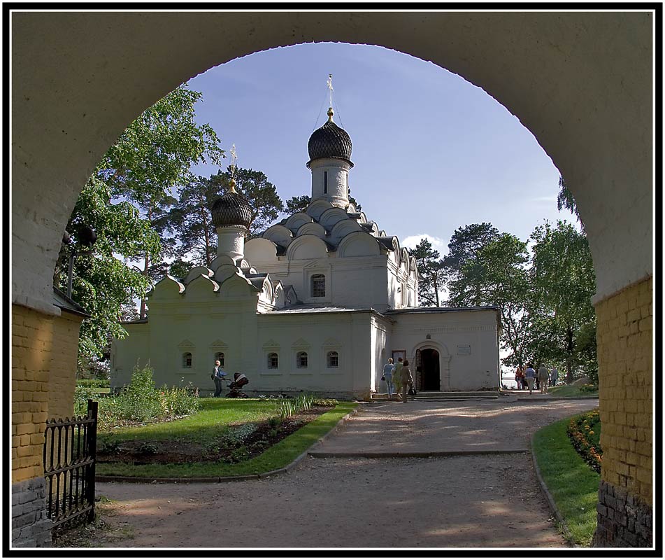 фото "Церковь Михаила Архангела. Памятник 17 века" метки: , 