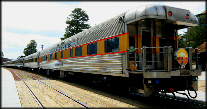 photo "Grand Canyon Station" tags: travel, North America