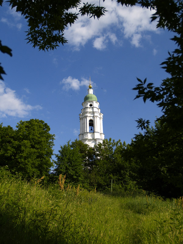 photo "Portrait in the green frame" tags: architecture, landscape, 