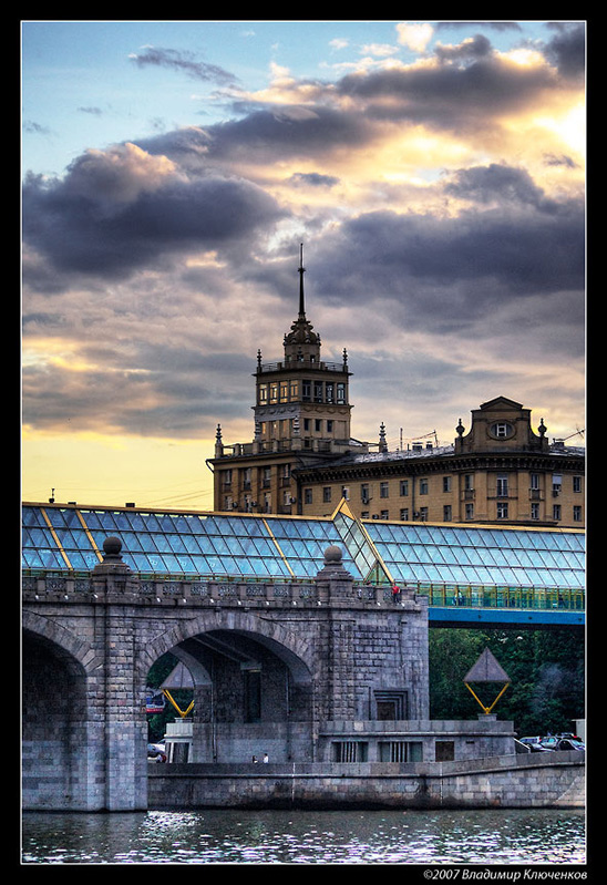 photo "Old & new" tags: architecture, landscape, clouds