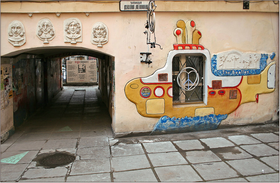 photo "The small street in St. Petersburg" tags: architecture, landscape, 