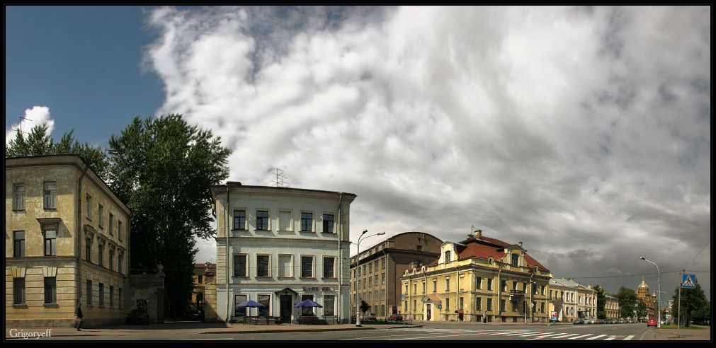 photo "Houses of Russia notables" tags: architecture, landscape, clouds