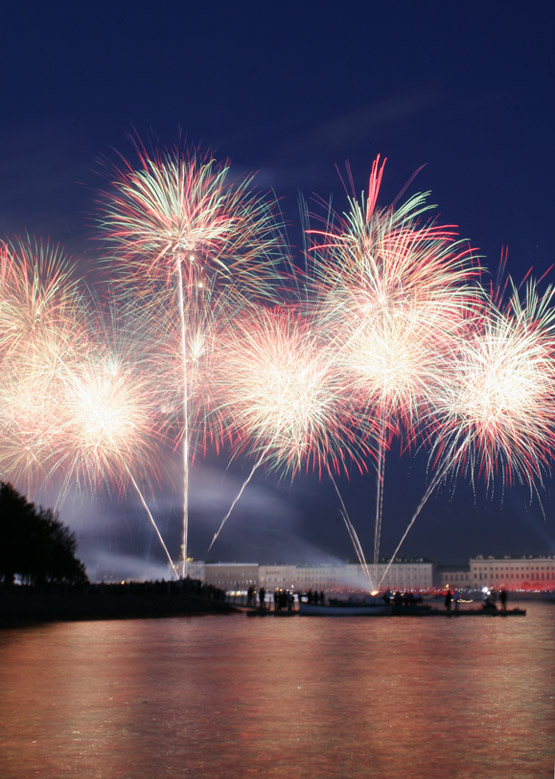photo "Firework in St-Petersburg" tags: reporting, city, 