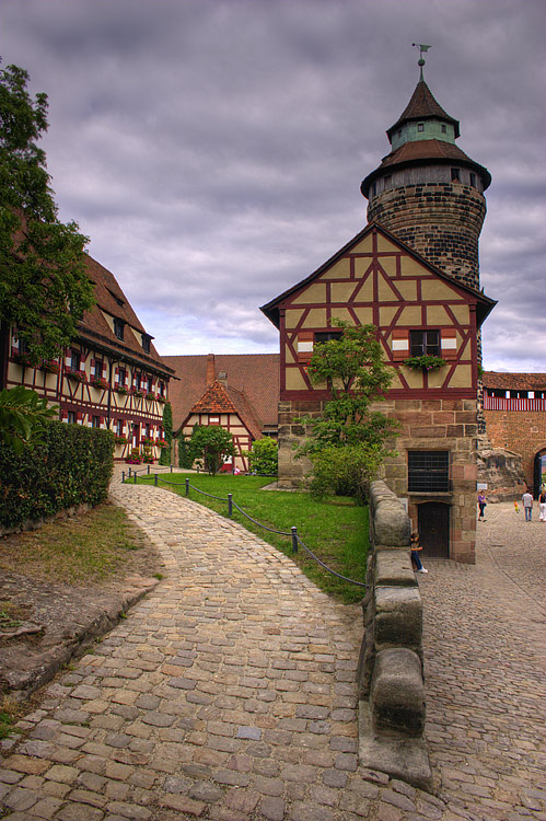 фото "Nuremberg. Old castle." метки: архитектура, пейзаж, лето