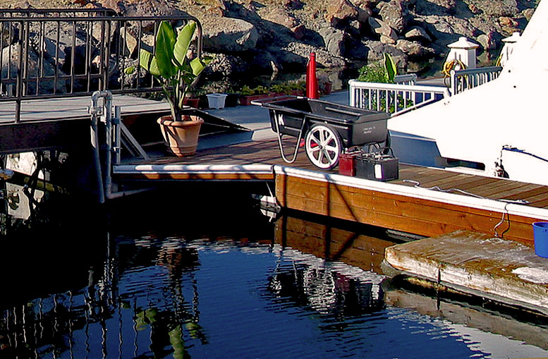 photo "Little Wheelbarrow" tags: misc., 