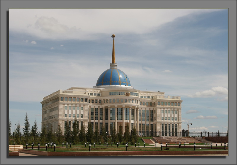 photo "Astana. Presidential palace "Ak Orda"" tags: architecture, city, landscape, 