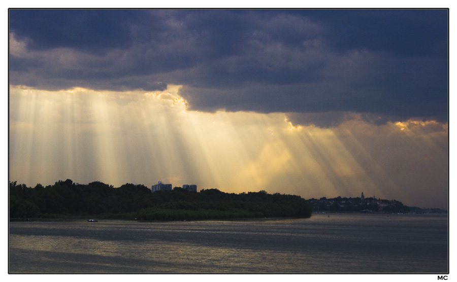 photo "Through the clouds" tags: landscape, clouds