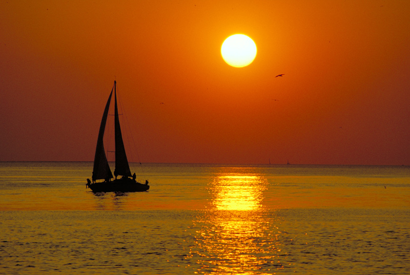 photo "Lisbon Harbour" tags: landscape, sunset